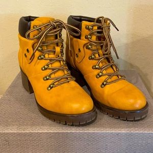 Lug Sole Workboot Style Fashion Boots